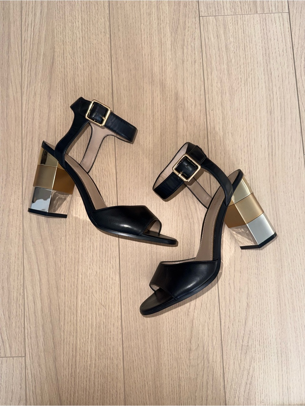 ALDO Black Pumps with Metallic Gold & Silver Block Heel - Size 6.5